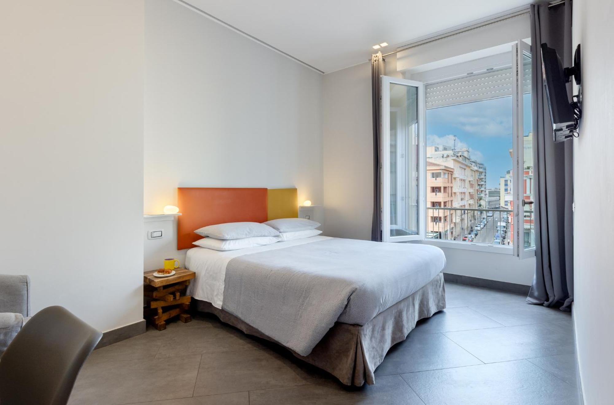 קליארי Centro Storico Via Sassari Accommodation מראה חיצוני תמונה
