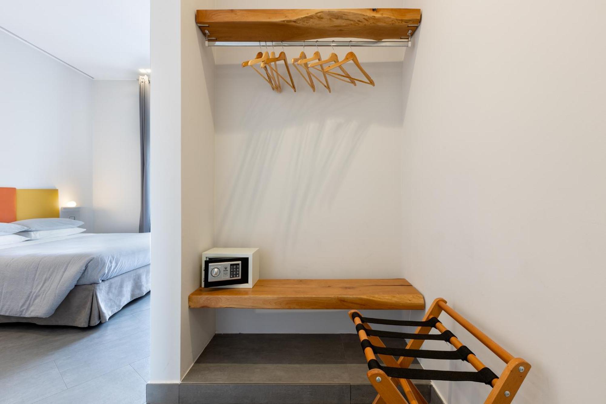 קליארי Centro Storico Via Sassari Accommodation מראה חיצוני תמונה